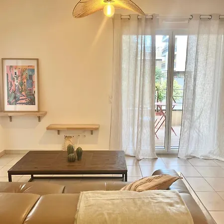 Beautiful Flat In Port Marianne With Parking * מונפלייה